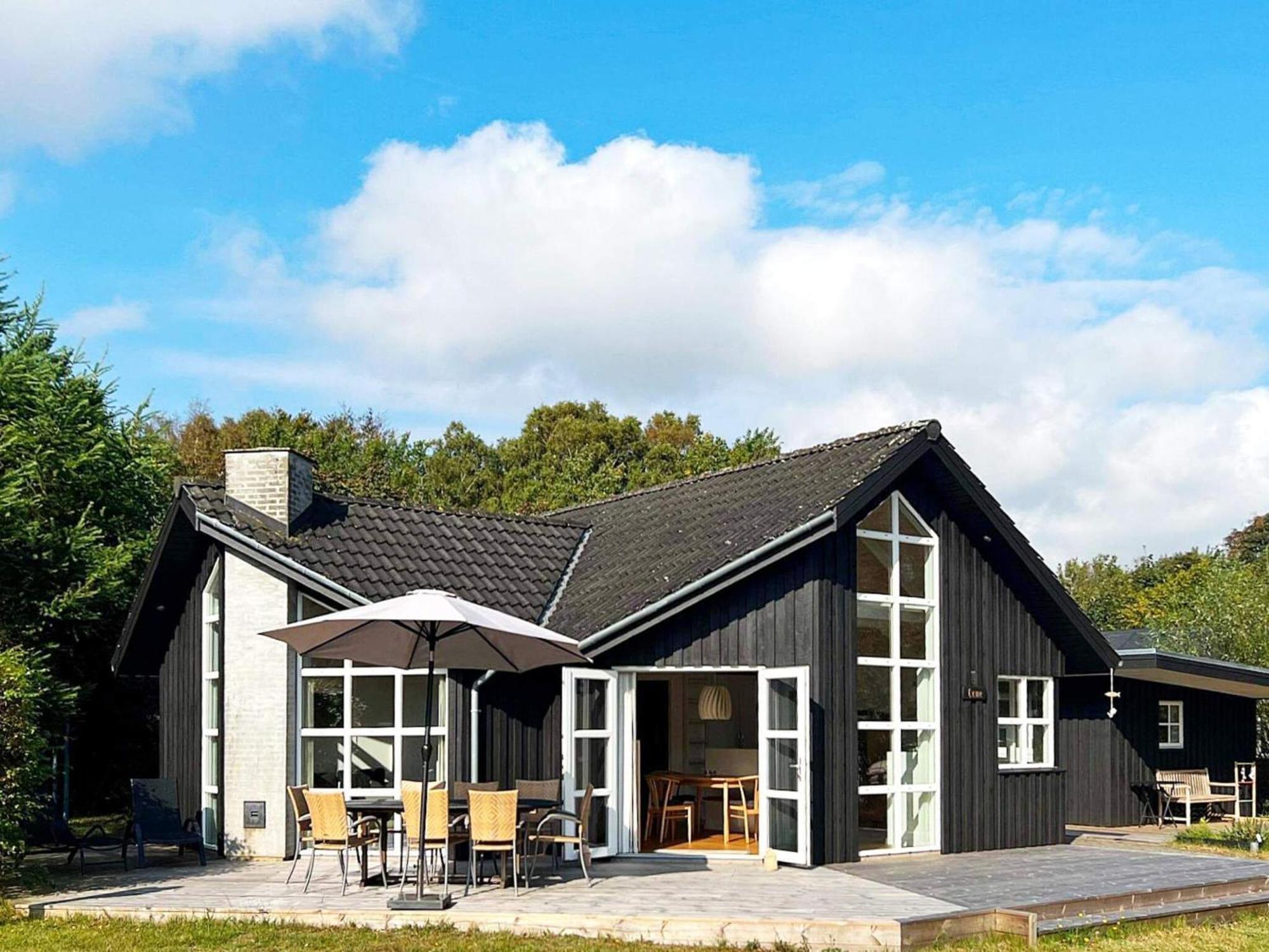 4 star holiday home in Frederikshavn Eksteriør billede